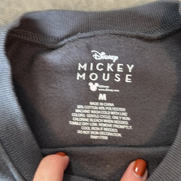Disney Ombré Mickey Mouse sweatshirt size medium - Picture 3 of 4